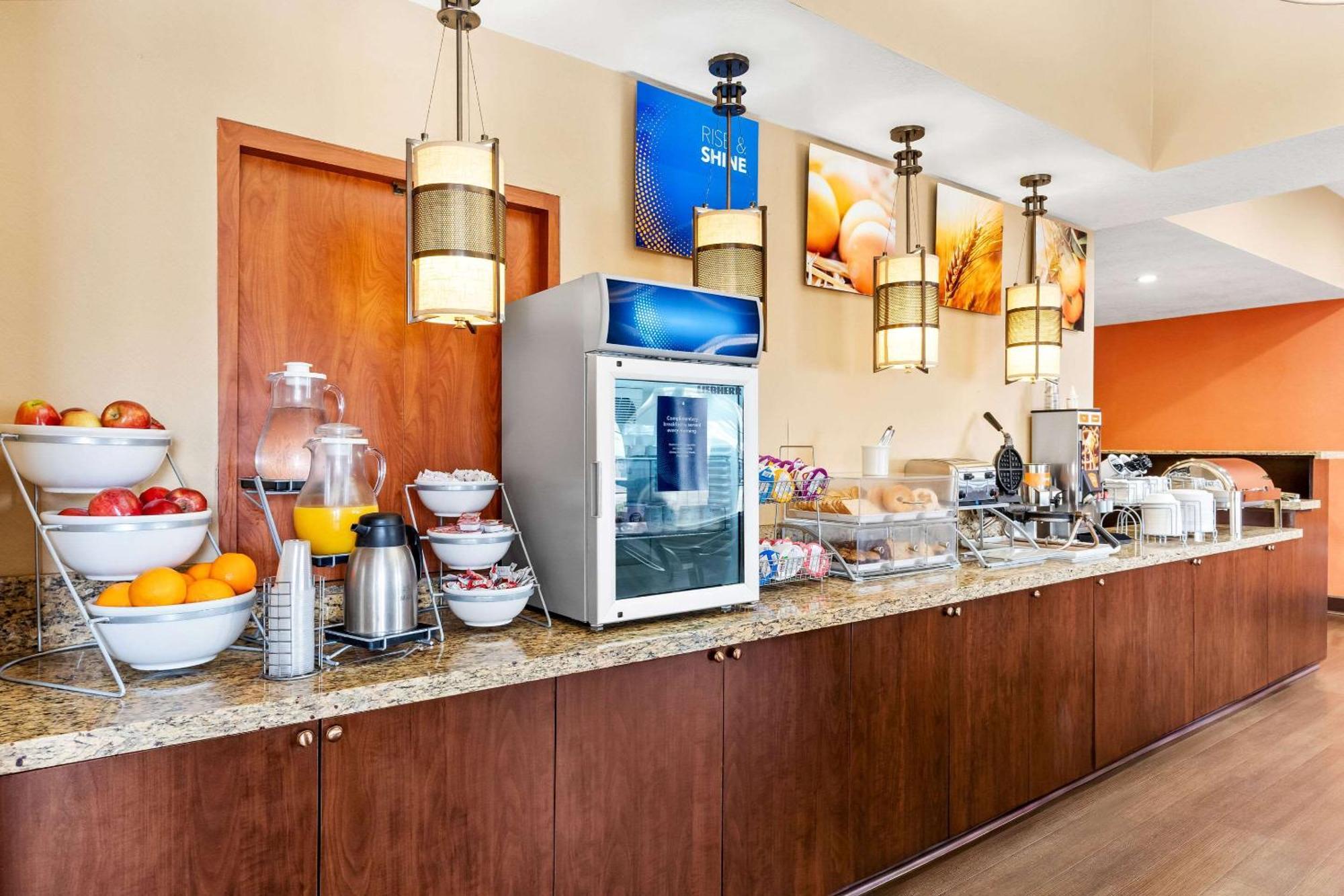 Comfort Suites Clovis Εξωτερικό φωτογραφία