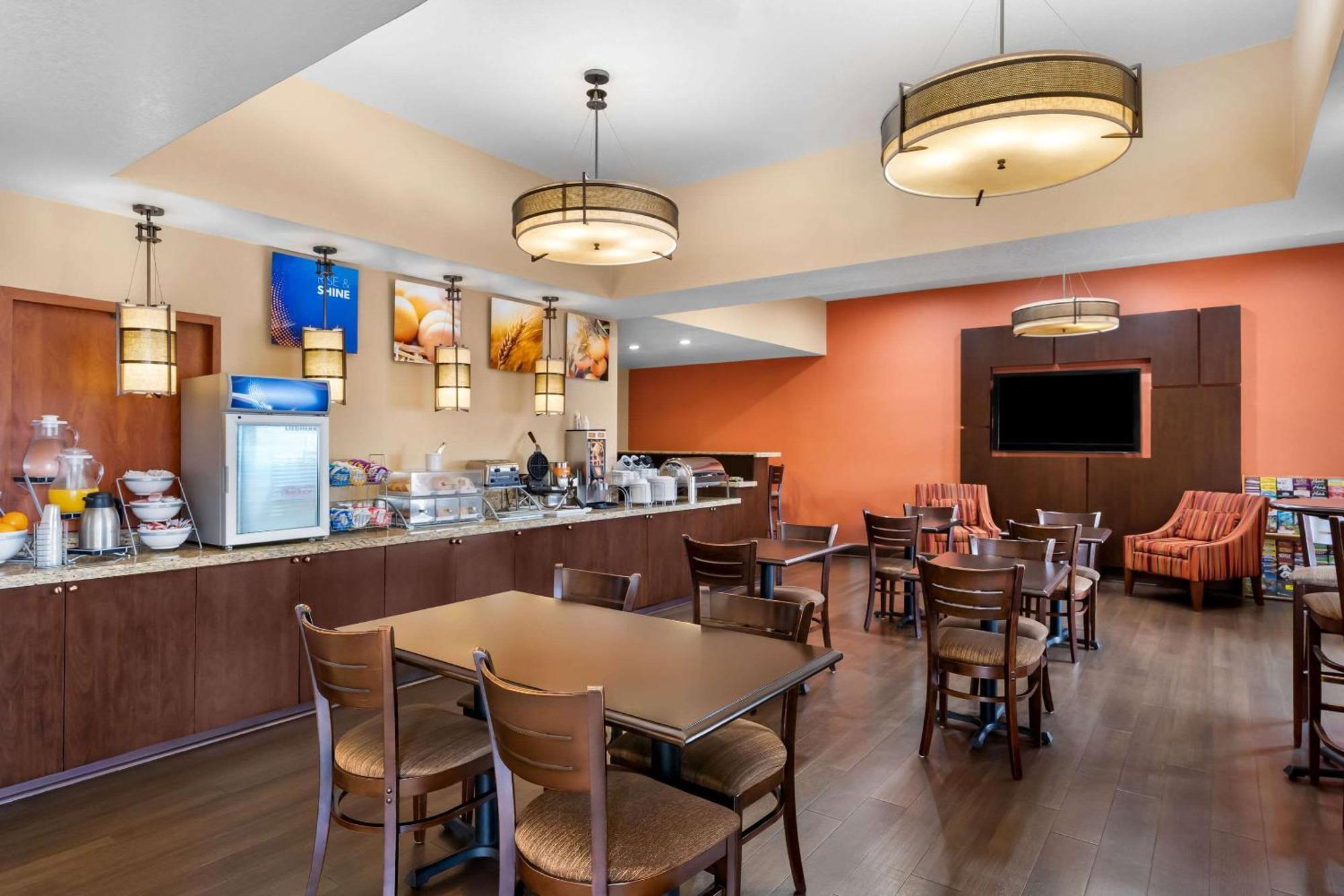 Comfort Suites Clovis Εξωτερικό φωτογραφία